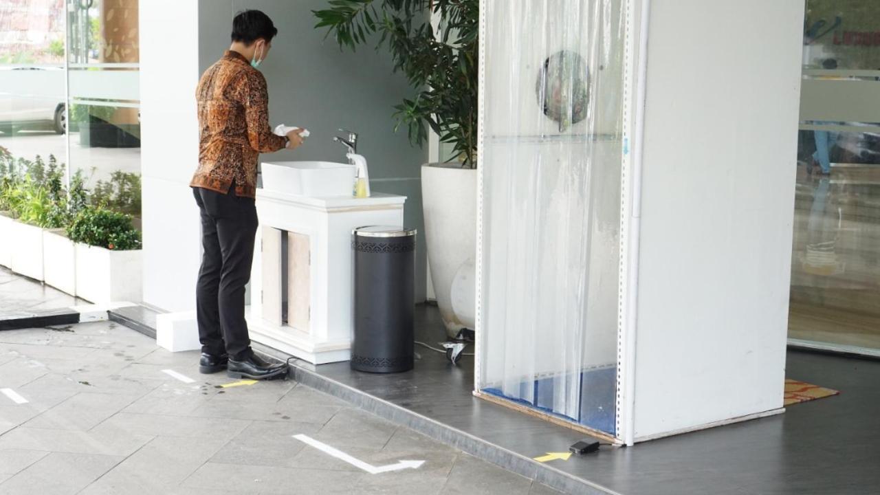 BW Luxury Hotel Jambi Exterior foto