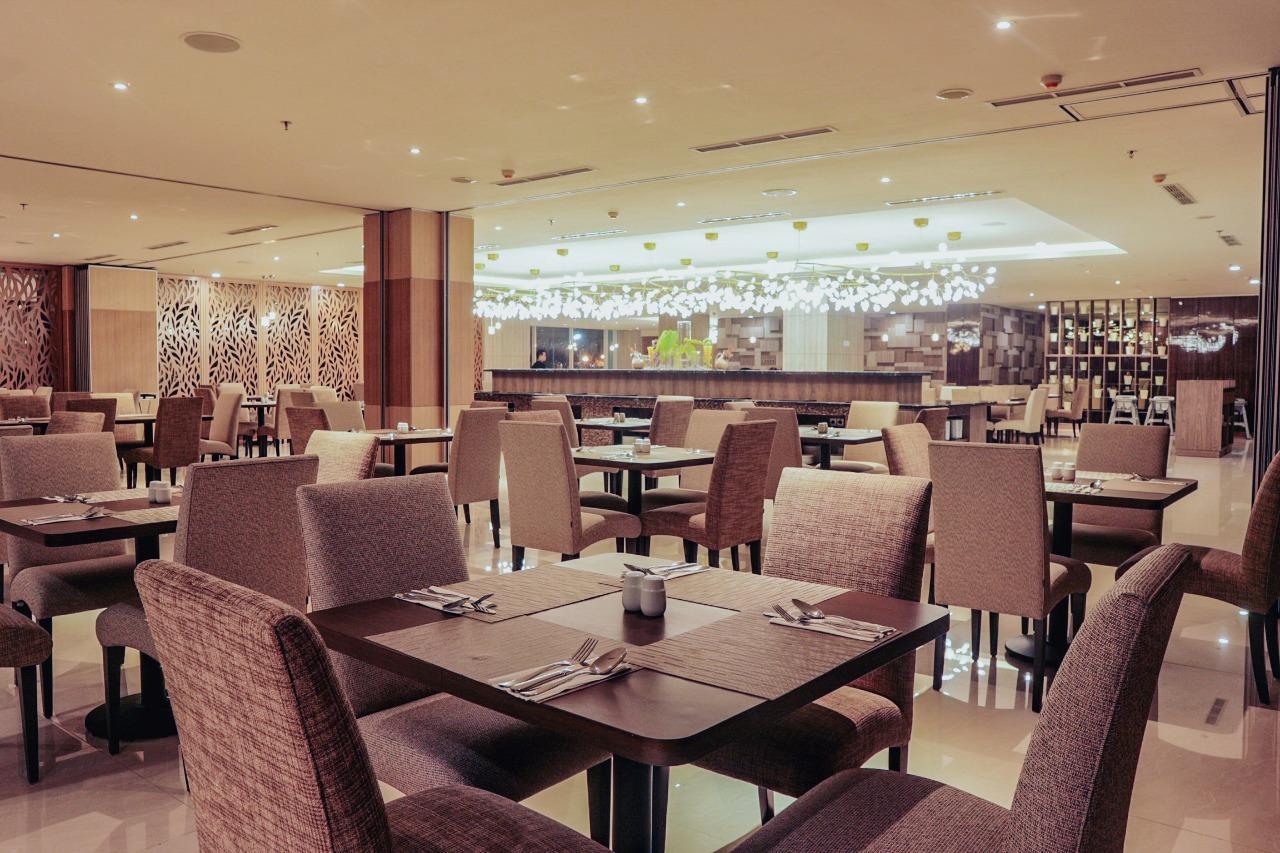 BW Luxury Hotel Jambi Exterior foto