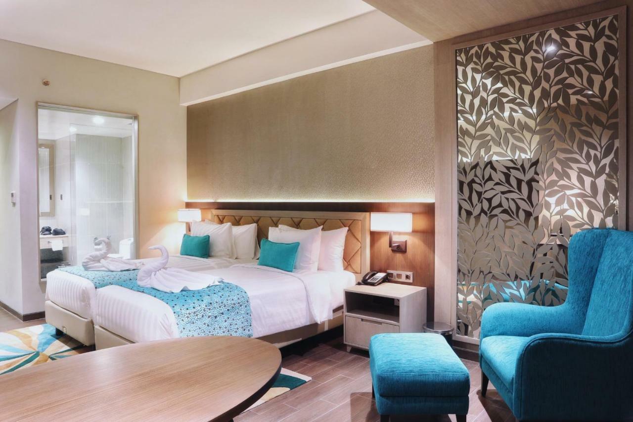 BW Luxury Hotel Jambi Exterior foto